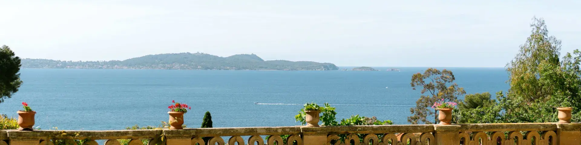 Point de vue sur la mer, depuis San Salvadour